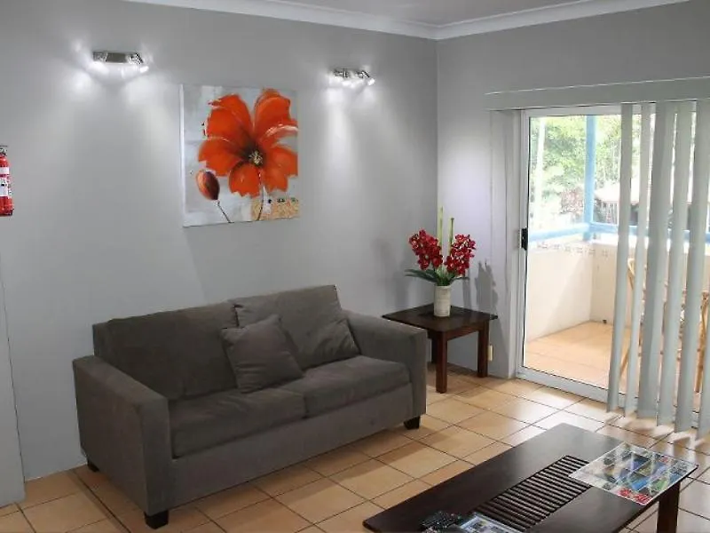 Cairns Reef Apartments&Motel 3*,