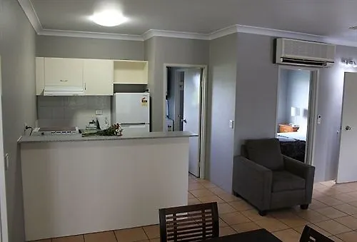Cairns Reef Apartments&Motel