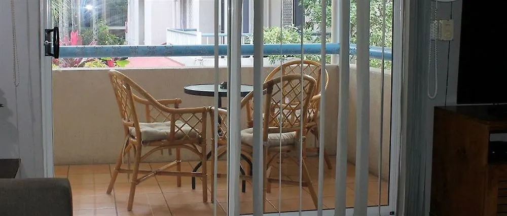 Cairns Reef Apartments&Motel